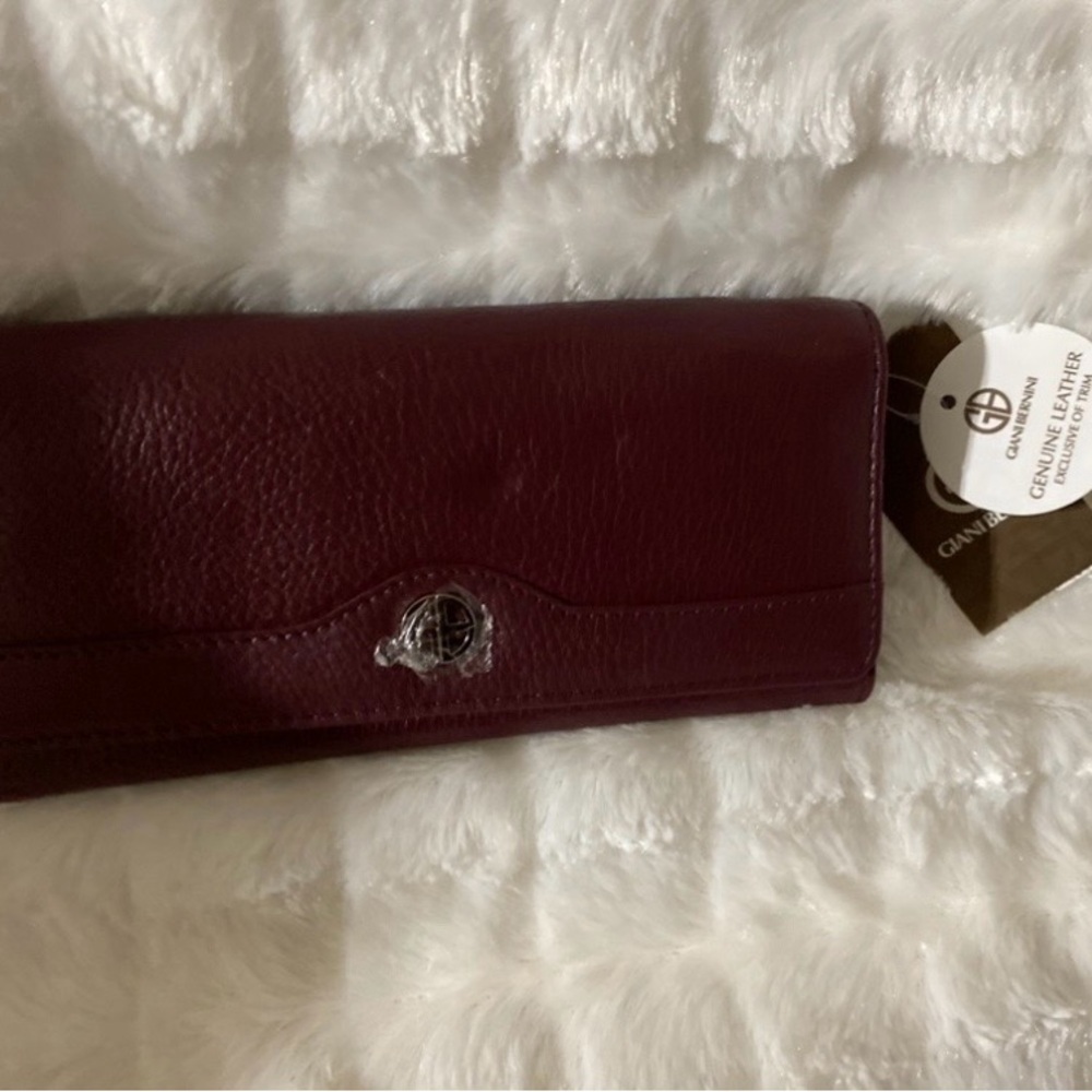 New Giani Bernini Burgundy Pebbled Genuine Leather Wallet
